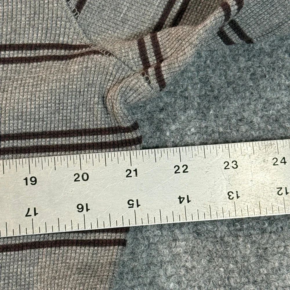 Banana Republic Mens XL Grey Striped Waffle Knit Thermal Long Sleeve Shirt‎